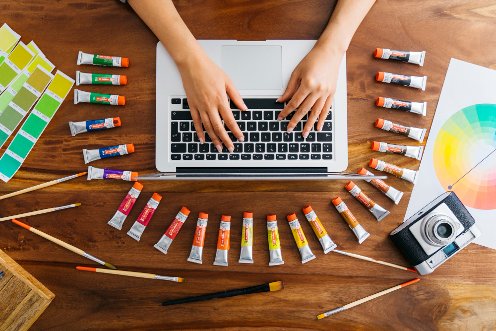 Enhancing Your Brand with Custom Graphics: Social Posts, Flyers, and More That Work with Your Website